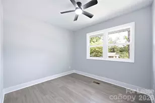553 Derrydowne Dr, Charlotte, NC 28213 - Photo 16