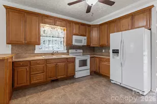 403 Faulkner St, Clover, SC 29710 - Photo 12