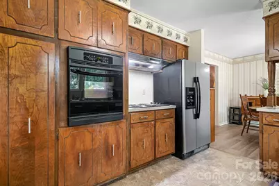 1009 Springs Road, Lincolnton, NC 28092 - Photo 8