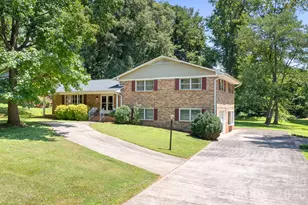 1009 Springs Rd, Lincolnton, NC 28092 - Photo 1