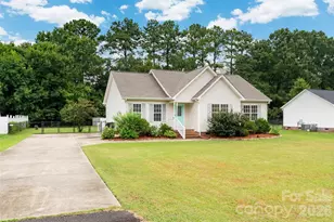 1382 Sullivan St, Rock Hill, SC 29730 - Photo 2