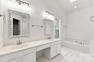 6004 Elm Cove Ln, Charlotte, NC 28269 - Photo 22