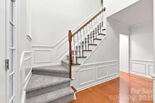 6004 Elm Cove Ln, Charlotte, NC 28269 - Photo 4