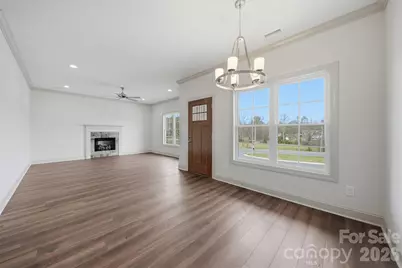 4957 Southview Drive, Hickory, NC 28602 - Photo 6