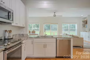 160 Rdg Vw Dr, Clyde, NC 28721 - Photo 4
