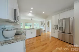 160 Rdg Vw Dr, Clyde, NC 28721 - Photo 6