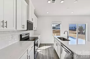 2306 Snapdragon Ct, Stanley, NC 28164 - Photo 8