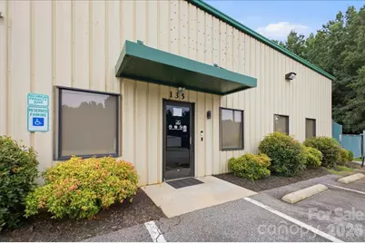 135 Joshua Court, Lincolnton, NC 28092 - Photo 4