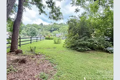 27 Bartlett Street, Sylva, NC 28779 - Photo 32