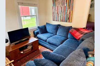 27 Bartlett Street, Sylva, NC 28779 - Photo 4