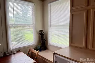 27 Bartlett St, Sylva, NC 28779 - Photo 16