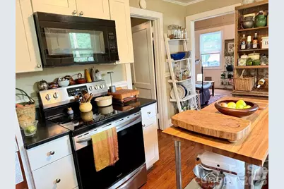 27 Bartlett Street, Sylva, NC 28779 - Photo 10