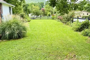 27 Bartlett St, Sylva, NC 28779 - Photo 30