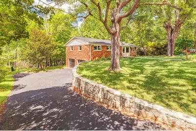 47 Deerwood Drive, Asheville, NC 28805 - Photo 2