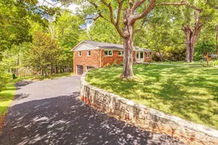 47 Deerwood Dr, Asheville, NC 28805 - Photo 2