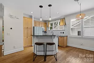 2013 Chesterfield Ave, Charlotte, NC 28205 - Photo 6