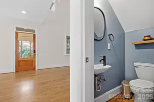 2013 Chesterfield Ave, Charlotte, NC 28205 - Photo 12