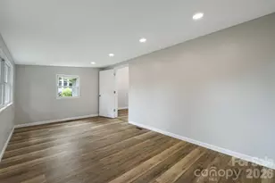 35 Golden Oaks Ln, Fletcher, NC 28732 - Photo 26