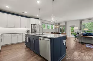 402 Dudley Dr, Fort Mill, SC 29715 - Photo 8