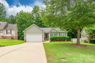 1079 Warpers Ln, Fort Mill, SC 29715 - Photo 1