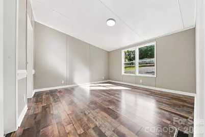 2596 1st Avenue NW, Catawba, NC 28609 - Photo 14