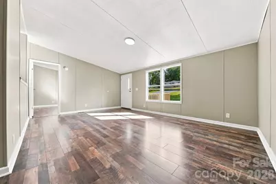 2596 1st Avenue NW, Catawba, NC 28609 - Photo 8