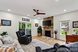 310 Magnolia Ridge Rd, Swannanoa, NC 28778 - Photo 8