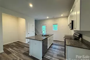 244 Valleybrook Ln, Troutman, NC 28166 - Photo 4