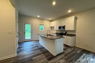 244 Valleybrook Ln, Troutman, NC 28166 - Photo 2