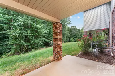 823 Iris Lane, Newton, NC 28658 - Photo 4