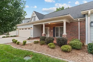823 Iris Ln, Newton, NC 28658 - Photo 2