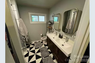 4400 Winedale Lane, Charlotte, NC 28205 - Photo 10