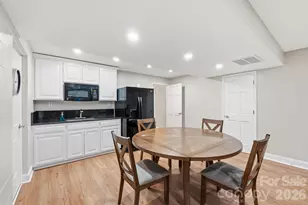 1419 Stoneyridge Dr, Charlotte, NC 28214 - Photo 30