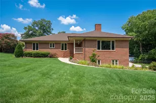 1419 Stoneyridge Dr, Charlotte, NC 28214 - Photo 2
