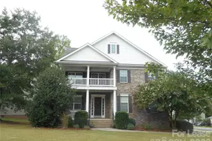 9628 Daufuskie Dr, Charlotte, NC 28278 - Photo 1