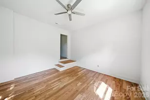 1041 Watts Dr, Charlotte, NC 28216 - Photo 28
