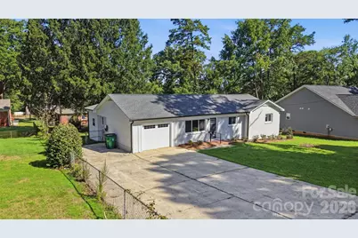 1041 Watts Drive, Charlotte, NC 28216 - Photo 34