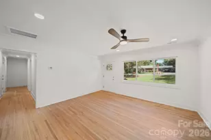 1041 Watts Dr, Charlotte, NC 28216 - Photo 12