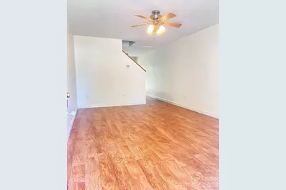 25 Meredith Drive, Hendersonville, NC 28792 - Photo 2