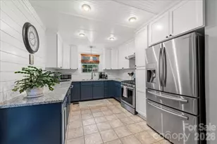 104 Hawthorne Ln, Morganton, NC 28655 - Photo 12