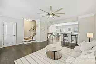 1317 Queen Lyon Ct, Charlotte, NC 28205 - Photo 12