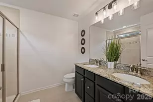 1317 Queen Lyon Ct, Charlotte, NC 28205 - Photo 14