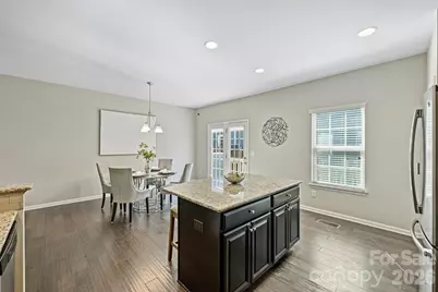 1317 Queen Lyon Court, Charlotte, NC 28205 - Photo 10