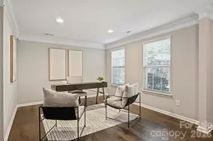 1317 Queen Lyon Ct, Charlotte, NC 28205 - Photo 4