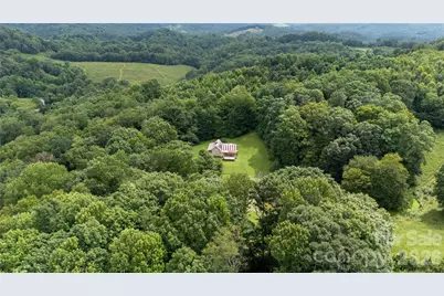2027 Stamey Branch Road, Newland, NC 28657 - Photo 16