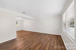 9524 Robert Burns Ct, Charlotte, NC 28213 - Photo 8