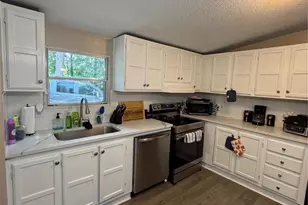 32139 Blakley Dr, Albemarle, NC 28001 - Photo 6