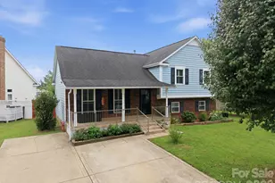 7017 Culloden More Ct, Charlotte, NC 28217 - Photo 2