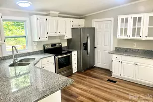 10380 Turnplow Dr, Davidson, NC 28036 - Photo 4