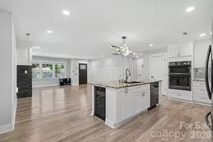 1524 Newcastle St, Charlotte, NC 28216 - Photo 18